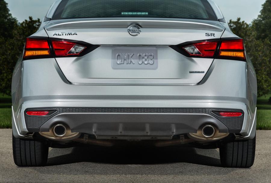  Nissan Altima SR 2018 года  (фото 9 из 19)